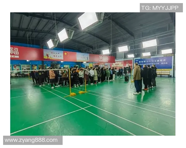羽毛球焦点:武汉羽毛球队的配合探讨